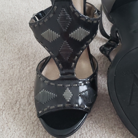 Black strappy heels - Picture 6 of 6